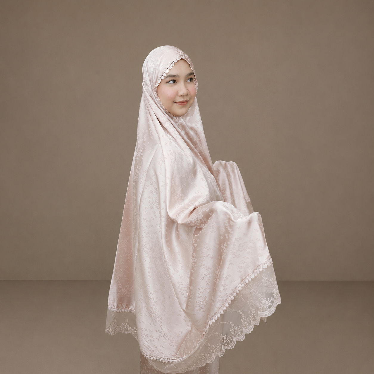 Mukena Soraya — Rose Brodée